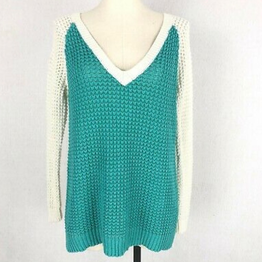 American Eagle Women's Size Medium Teal Ivory V-Neck Knit Jegging Sweater